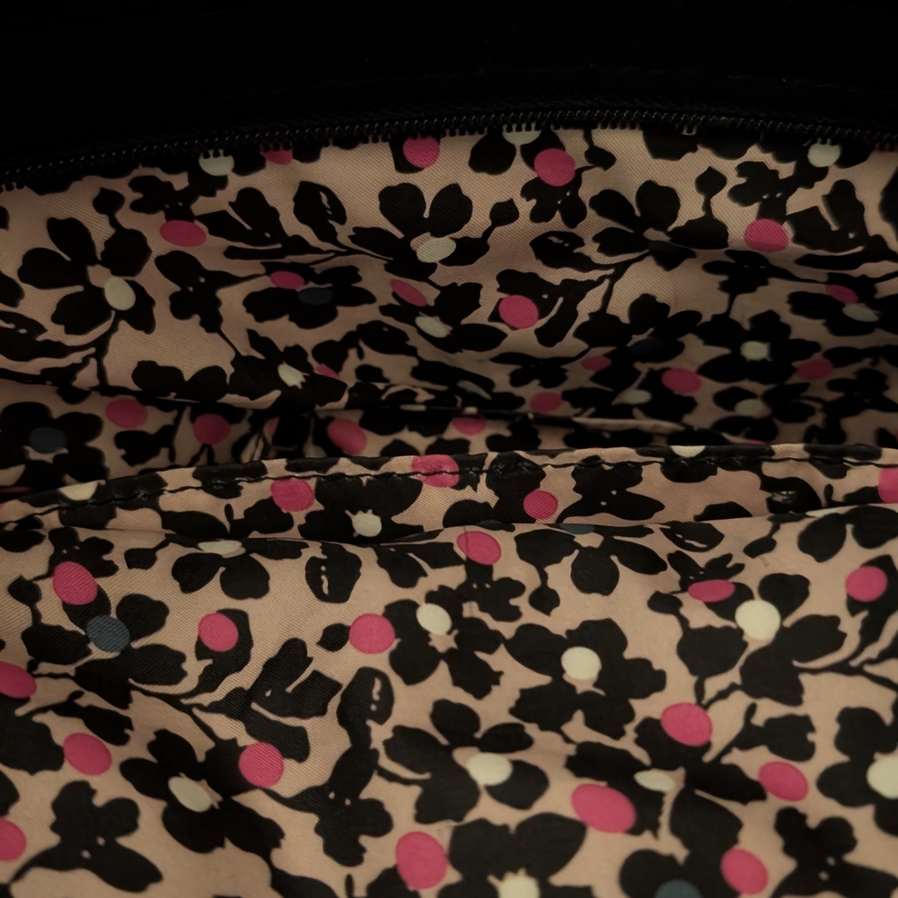 Black Quilted Tote Bag Vera Bradley Tote - Picture 4 of 7